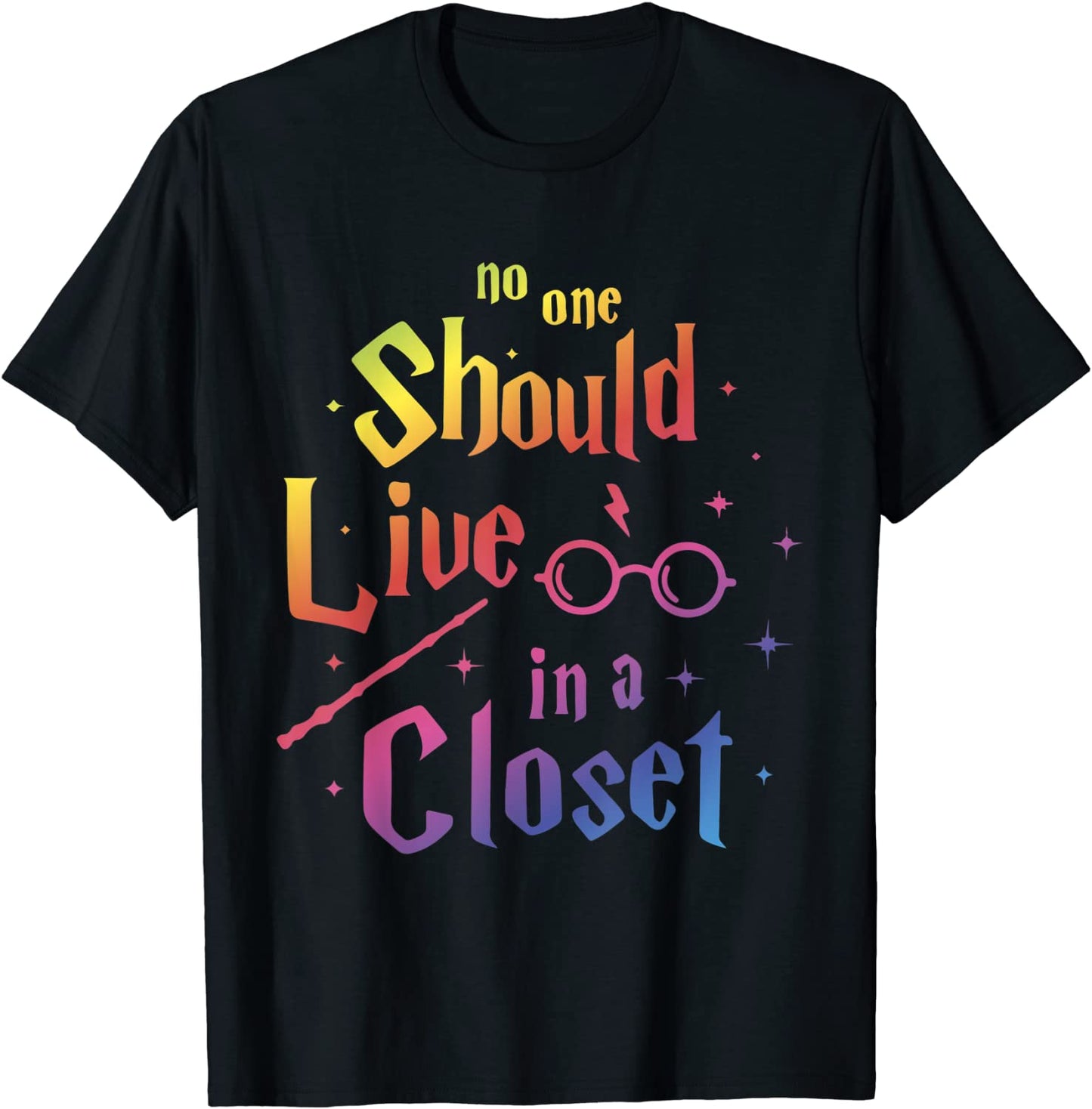 No One Should Live in a Closet LGBT Gay Pride Gift T-Shirt