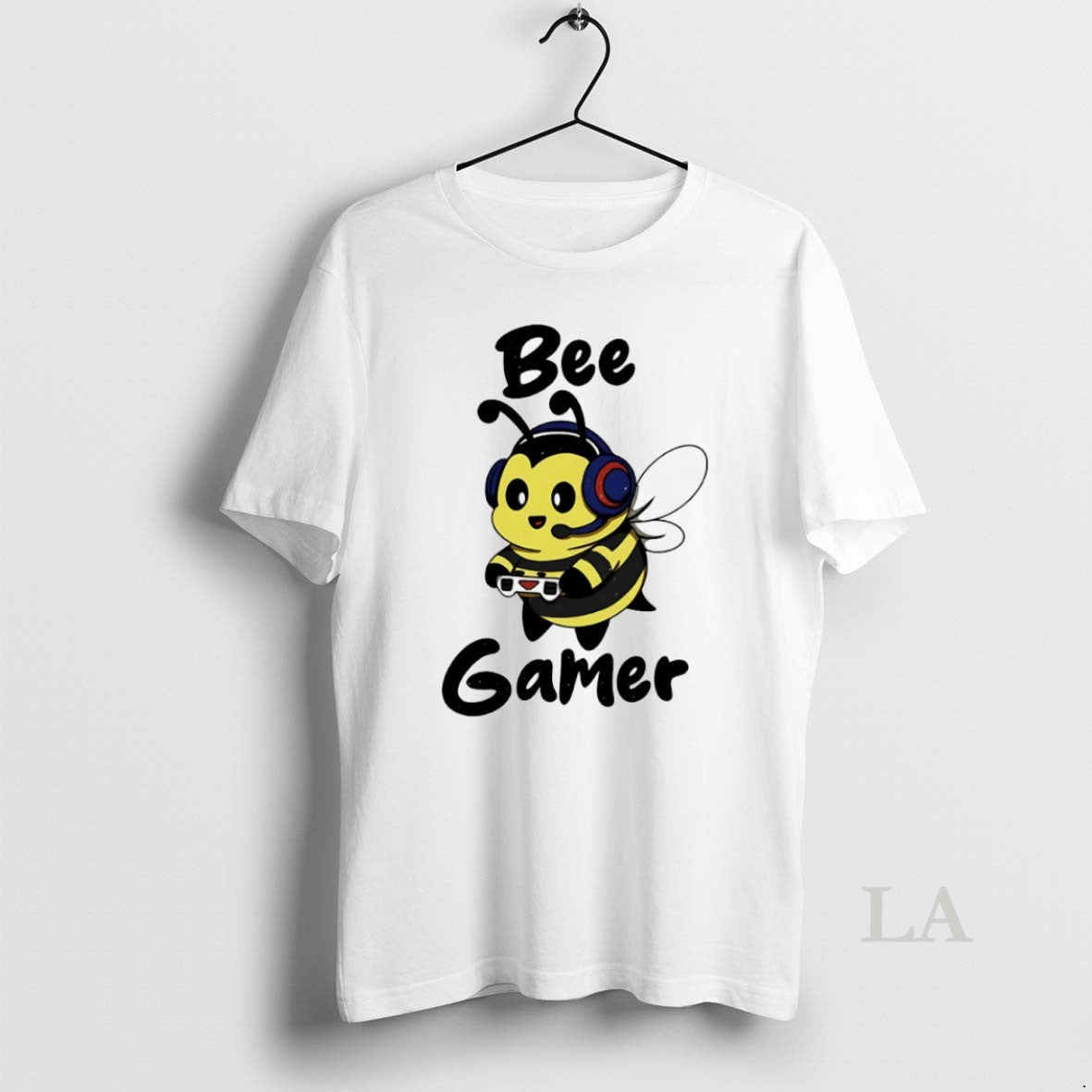 Original Bee Gamer Tee Classic Outfit