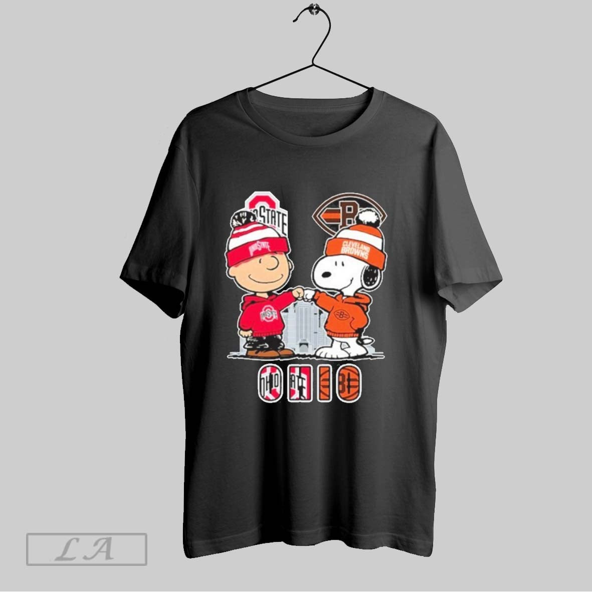 Original Brown And Snoopy Ohio State Cleveland TShirt Classic Gift