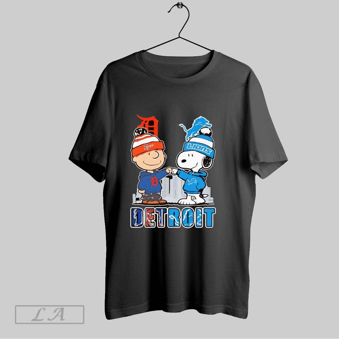 Original Charlie Brown And Snoopy Fist Bump Detroit Tigers Lions
