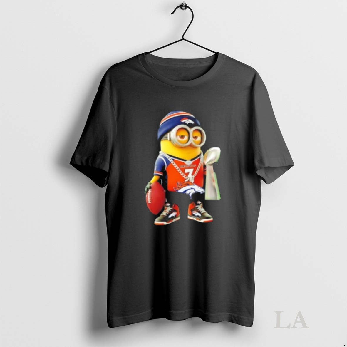 Original Denver Broncos X Minions Hold Super Bowl Trophy Sweatshirt