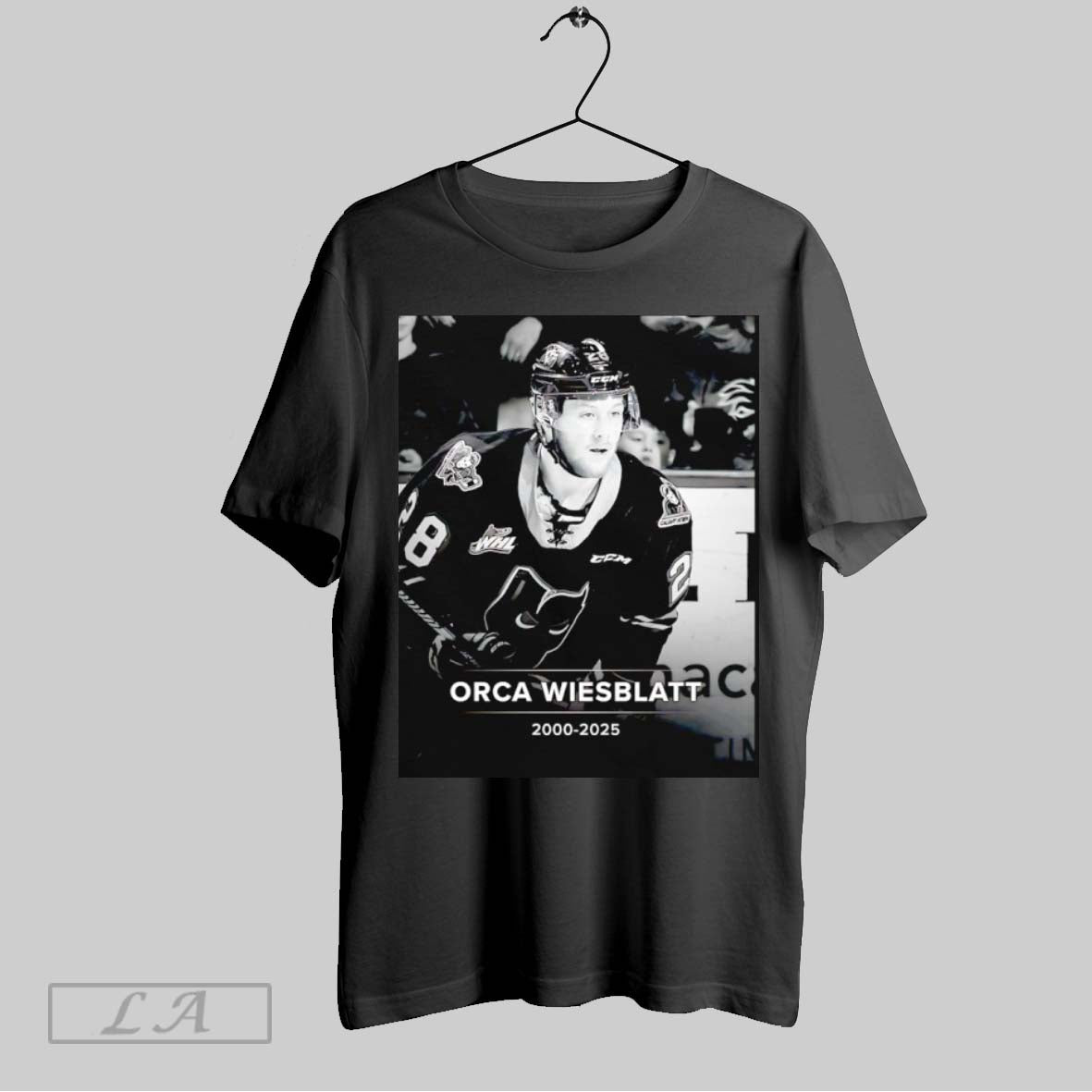 Original Orca Wiesblatt Calgary Hitmen Hockey 2000 2025 Tee Retro