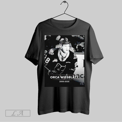 Original Orca Wiesblatt Calgary Hitmen Hockey 2000 2025 Tee Retro