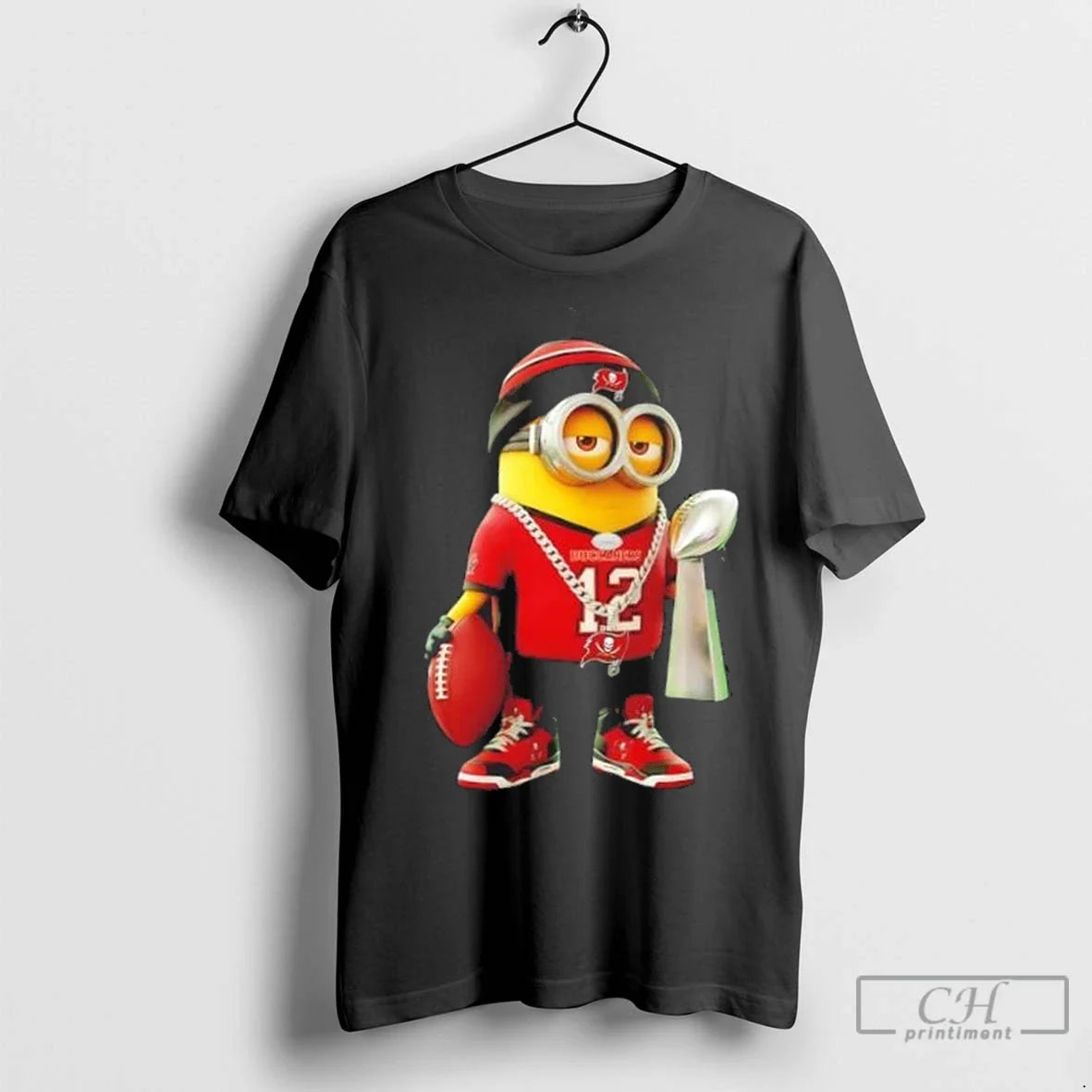 Premium Tampa Bay Buccaneers X Minions Hold Super Bowl Trophy Shirt