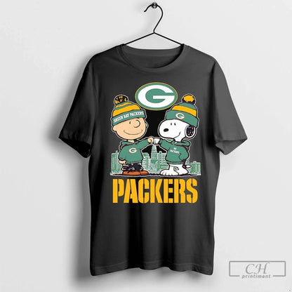 Snoopy And Charlie Brown Fist Bump Green Bay Packers Skyline T Shirts