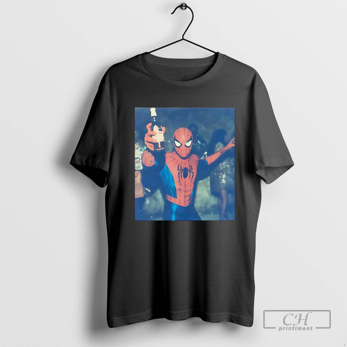 Spider Drinking Beer Long Sleeve Trendy Art