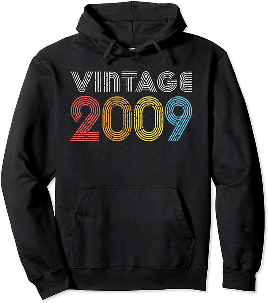 2009 Vintage 2009 Gift for Men Women Made Born in 2009 Pullover Hoodie