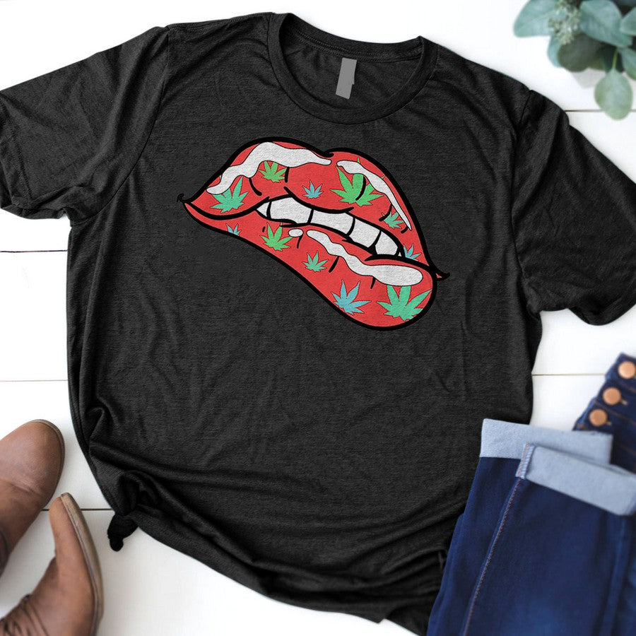 Sexy Lips Cannabis Marijuana Weed Pot Leaf Lover Gift T-Shirt_1